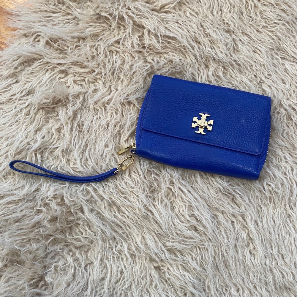 Tory Burch || Wristlet Wallet